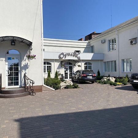 Hotel Орхідея Romny Exterior foto